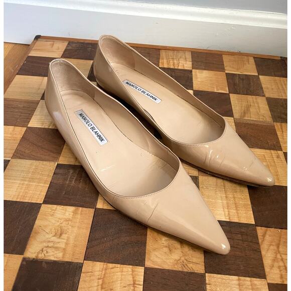 Manolo Blahnik Shoes - Manolo Blahnik BB Flats Nude Patent Leather Pointed Toe Classic Preppy size 36.5